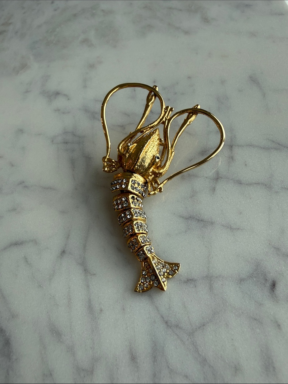Offer! Vintage gold rhinestone brooch articulated lobster crawfish prawn shrimp - Picture 4 of 8